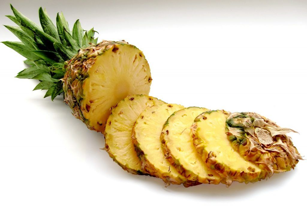 ananas tăiat