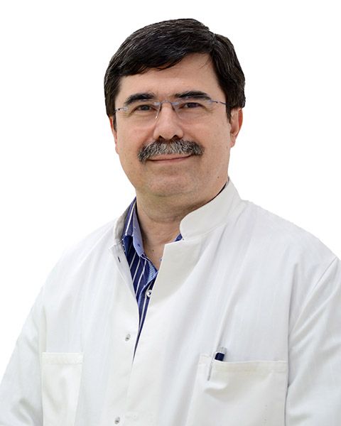 Prof. Univ. Dr. Florian Baltă, UMF “Carol Davila” București, Președintele Societății Române Retina.