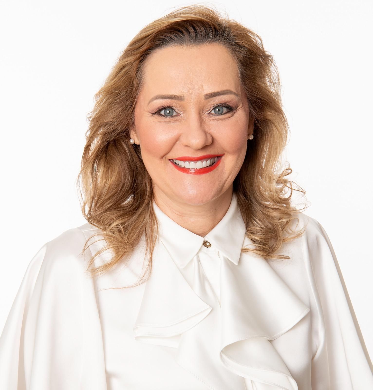 Alegeri prezidențiale 2024. Cine este Elena Lasconi, candidatul USR la alegerile prezidențiale 2024